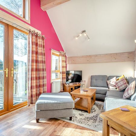 Nunland Hillside Lodges Holywood  Exterior photo