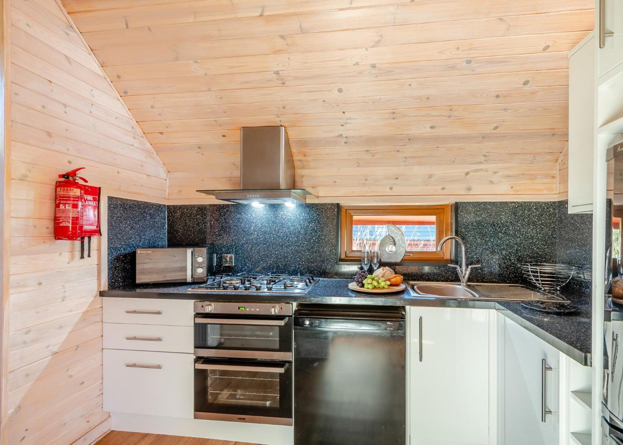 Nunland Hillside Lodges Holywood  Exterior photo