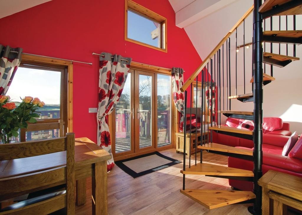 Nunland Hillside Lodges Holywood  Room photo